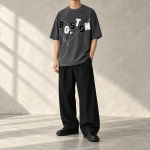 Boston Vintage Washed T-shirt – full outfit on a model